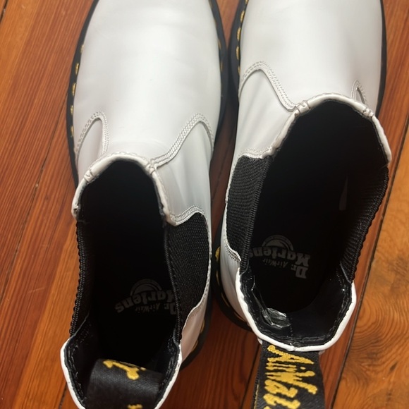 Dr. Martens White 2976 Quad Chelsea Platform Boot Size W9 - Picture 10 of 13